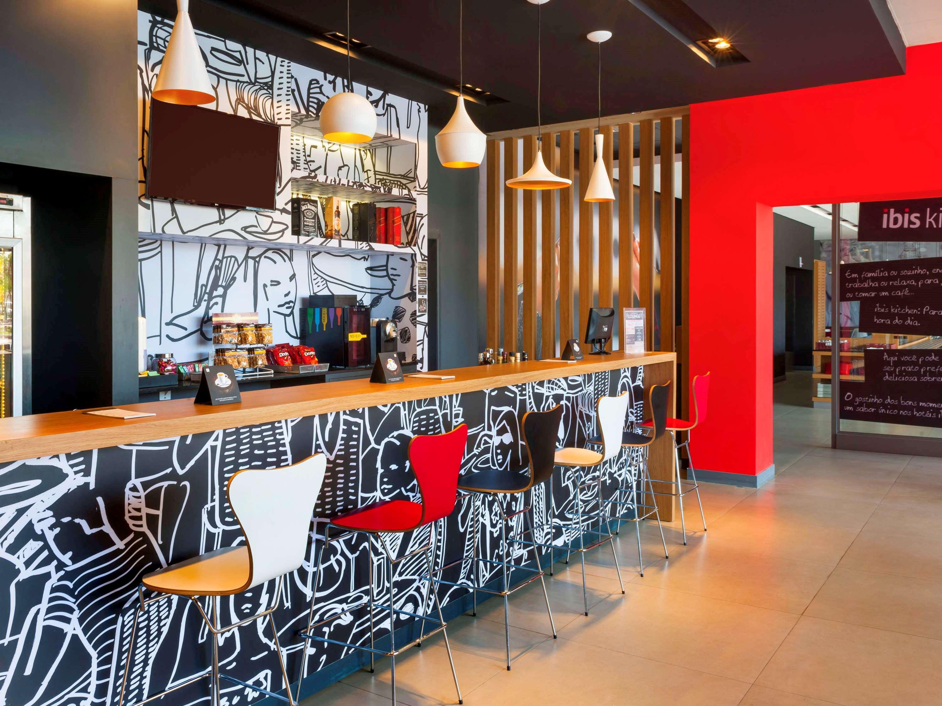 伊塔雅伊纳威甘特斯宜必思酒店 Itajaí 外观 照片