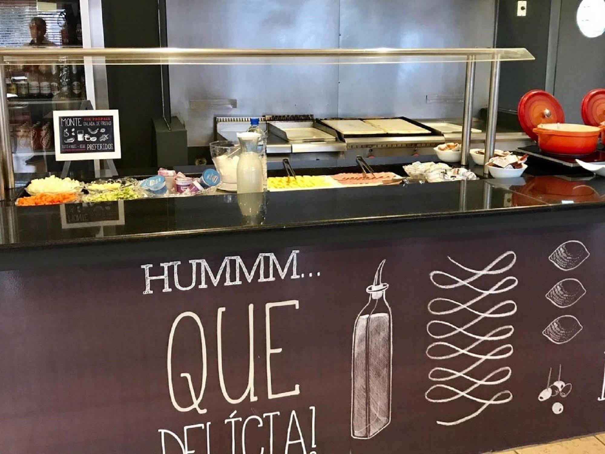伊塔雅伊纳威甘特斯宜必思酒店 Itajaí 外观 照片